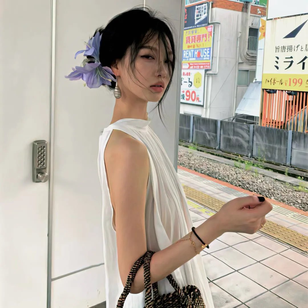 踉跄女孩
